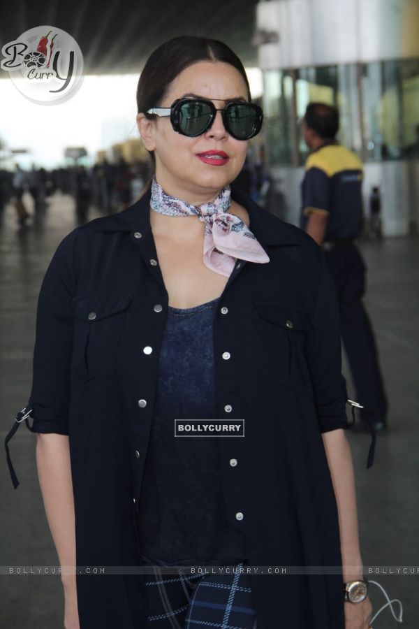 Mahima Chaudhry Snapped at Airport
