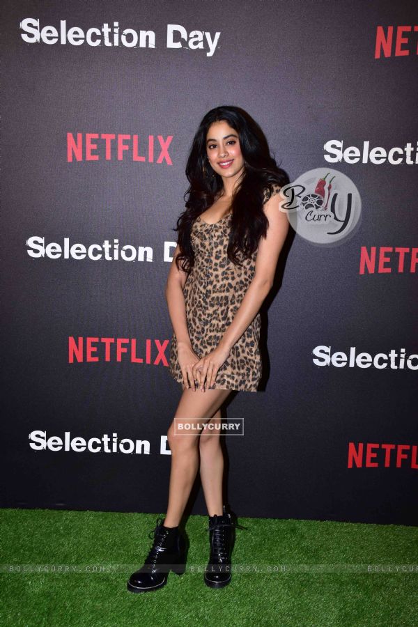 Janhvi Kapoor snapped at  Netflix's screening of Selection Day