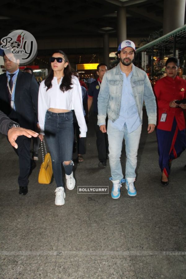 Varun Dhawan and Alia Bhatt spotted at Mumbai Airport