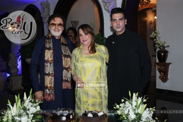 Sajay Khan with his family at his 78th Birthday bash