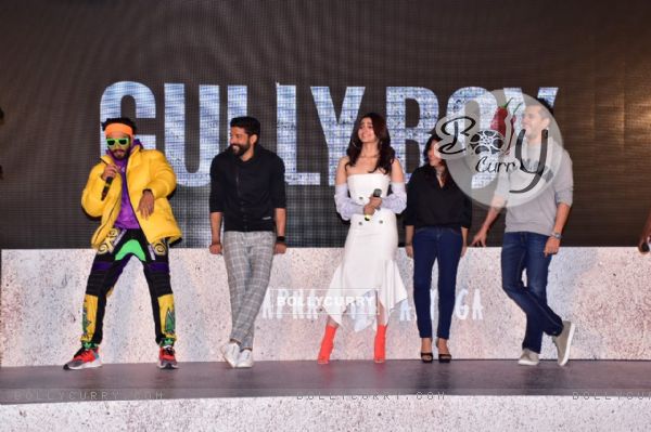 Raveer Singh, Alia Bhatt, Farhan Akhtar, Zoya Aktar and Ritesh Sidwani at Gully Boy Trailer launch (443016)