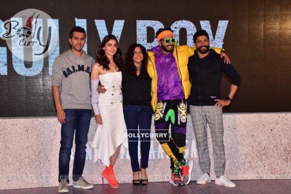 Raveer Singh, Alia Bhatt, Farhan Akhtar, Zoya Aktar and Ritesh Sidwani at Gully Boy Trailer launch (443024)