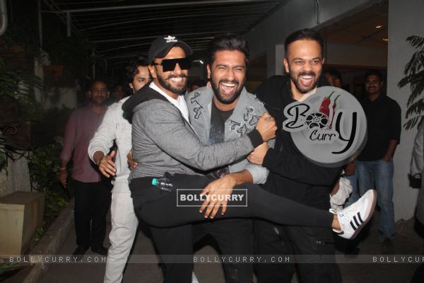 Ranveer Singh, Rohit Shetty and Vicky Kaushal snapped during the screening of 'URI' (443250)