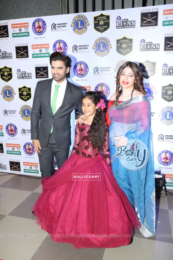 Mohit Malik with wife Aditi Shirwaikar and Aakriti Sharma at Lions Gold Awards