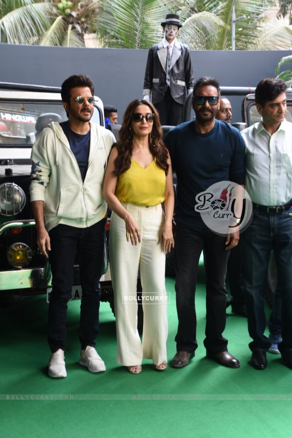 Celebrities at the trailer launch of 'Total Dhamaal' (443508)