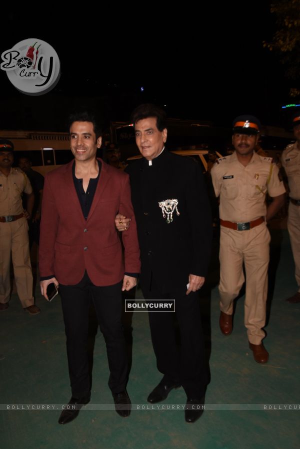 Jeetendra and son Tusshar Kapoor at Umang Event