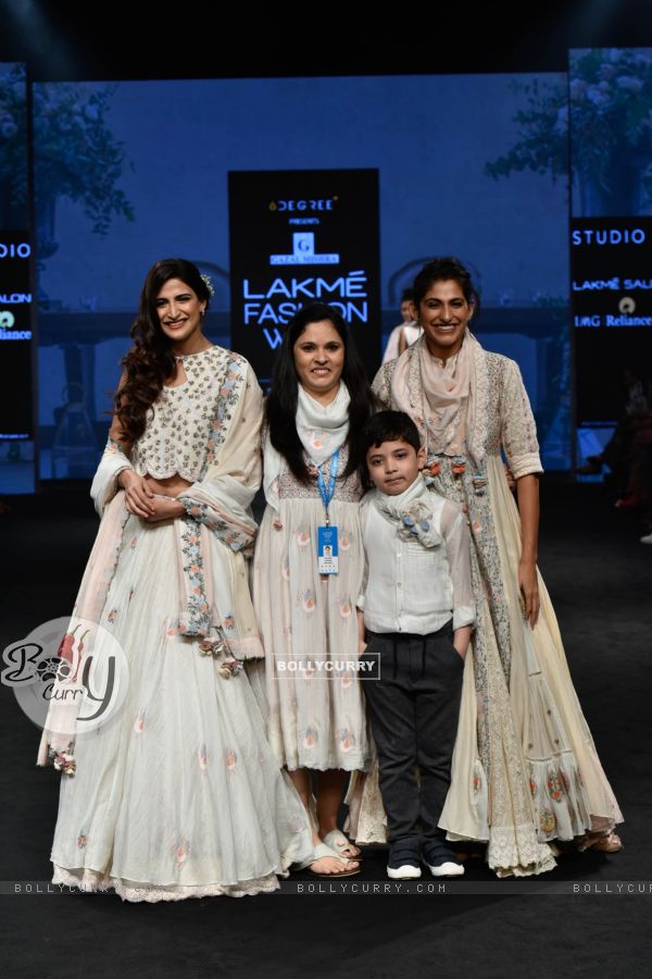 Aahana Kumra and Kubra Sait walk the ramp for fashion designers at 'Lakme Fashion Week'