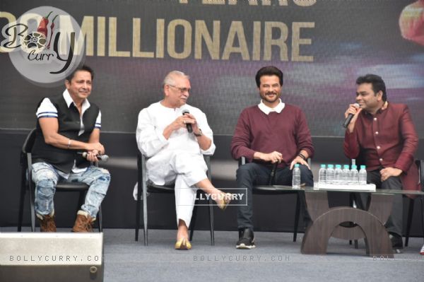 Sukhwinder Singh, Gulzar, Anil Kapoor spotted at Slumdog Millionaire 10 year celebration (444140)