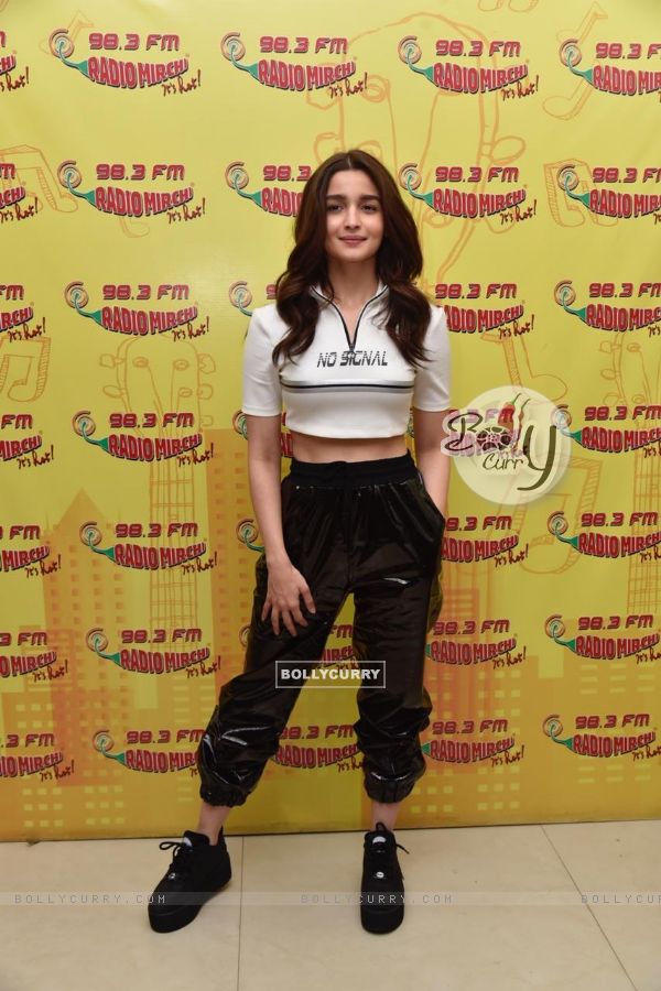 Ranveer - Alia snapped during Promotions of Gully Boy at a 98.3 Radio Mirchi (444145)