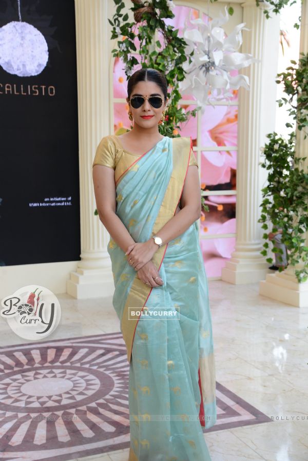 Pooja Gor snapped at Lakme Fashion Week