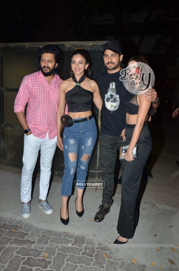 Bollywood celebs celebrate the wrapping up of Marjaavaan!