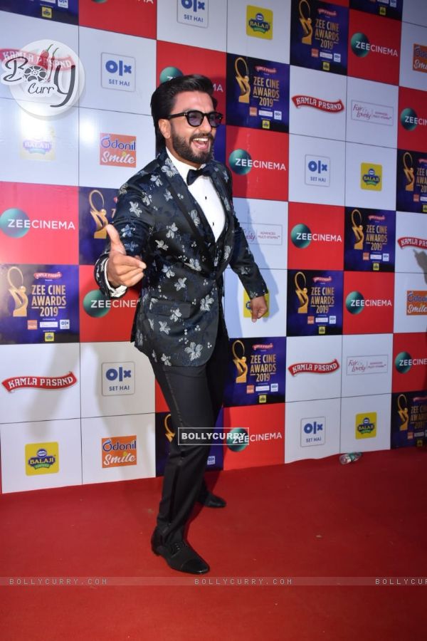 Ranveer Singh at Zee Cine Awards!