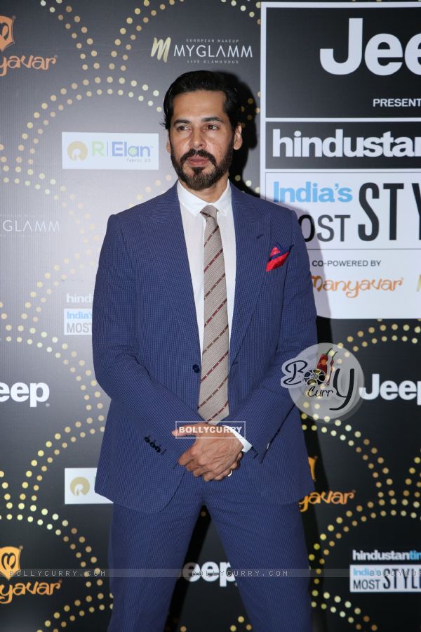 Bollywood celebrities attend Filmfare's 1st Anniversary at Middle east!