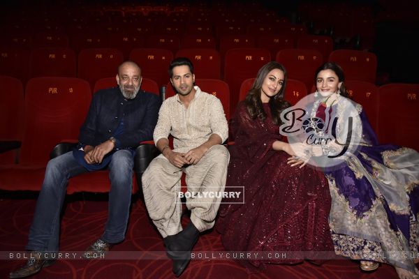 Celebrities snapped at 'Kalank' Trailer launch! (446301)