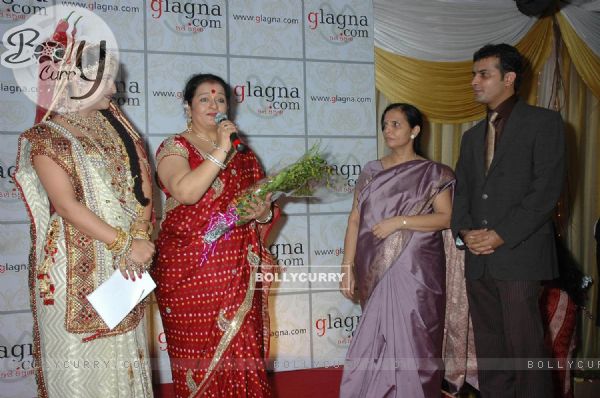 Apara Mehta at glagnacom utsav launch at parle