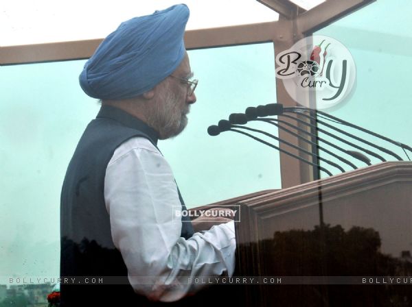 Prime Minister Manmohan Singh addressing to the Nation on 63rd Independence Day at Red Fort, on Saturday in New Delhi 15 August 2009