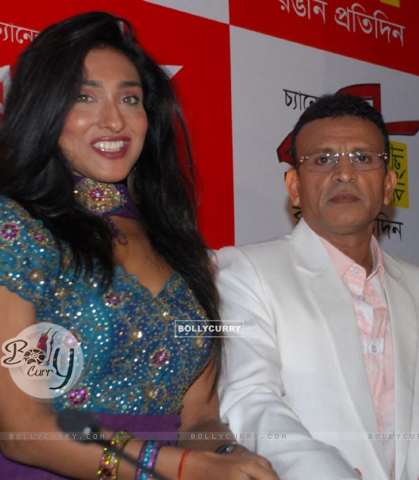 Renowed actor Rituparna Sengupta and Annu Kapoor wear present at the star studded lunch of the Rose Valley Groups'' Bengali Channel "Rupashi Bangla" in Kolkata on 24th Aug 09
