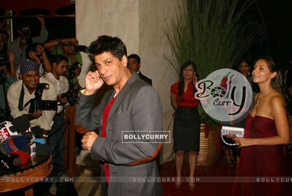 Shahrukh and Gauri Khan at the red carpet event at openig of Arjun Rampal and A D Singh''s "LAP'''' res