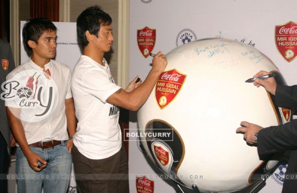 Baichung Bhutia and Sunil Chhetri at the announcement of Coca-Cola India''''s partnership with the All India Football Federation for the