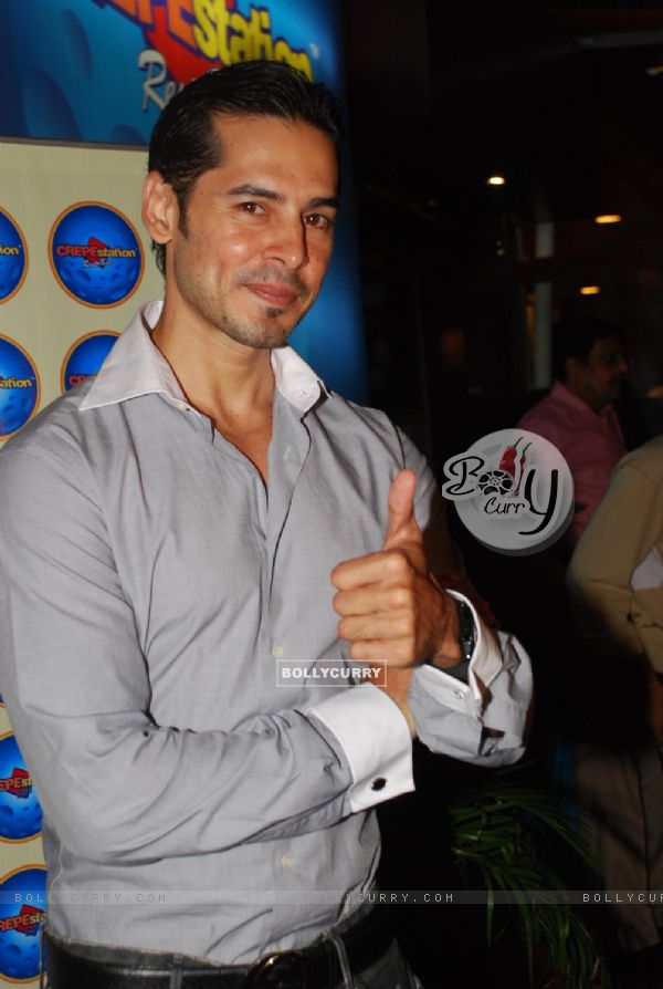 Dino Morea launches yet another Crepe Station