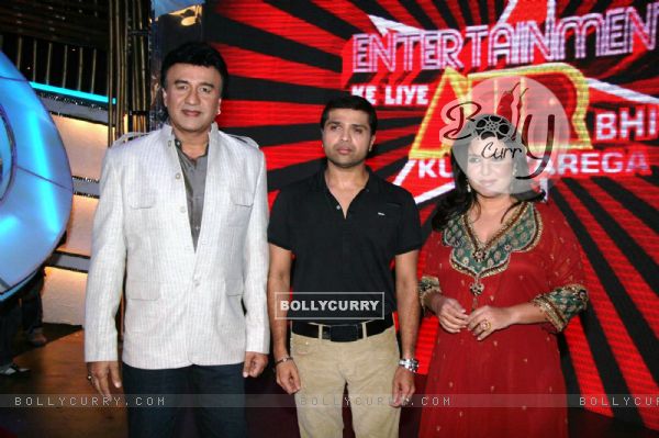 Himesh Reshammiya, Anu Malik and Farah Khan at Entertainment Ke Liye Kuch Bhi Karega sets