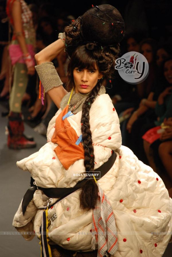 Model on the Lakme Fashion Week Spring/Summer 2010 ended with a spectacular show called "Lakme and img celebrate 10 years of fashion" presented by samira habitats
