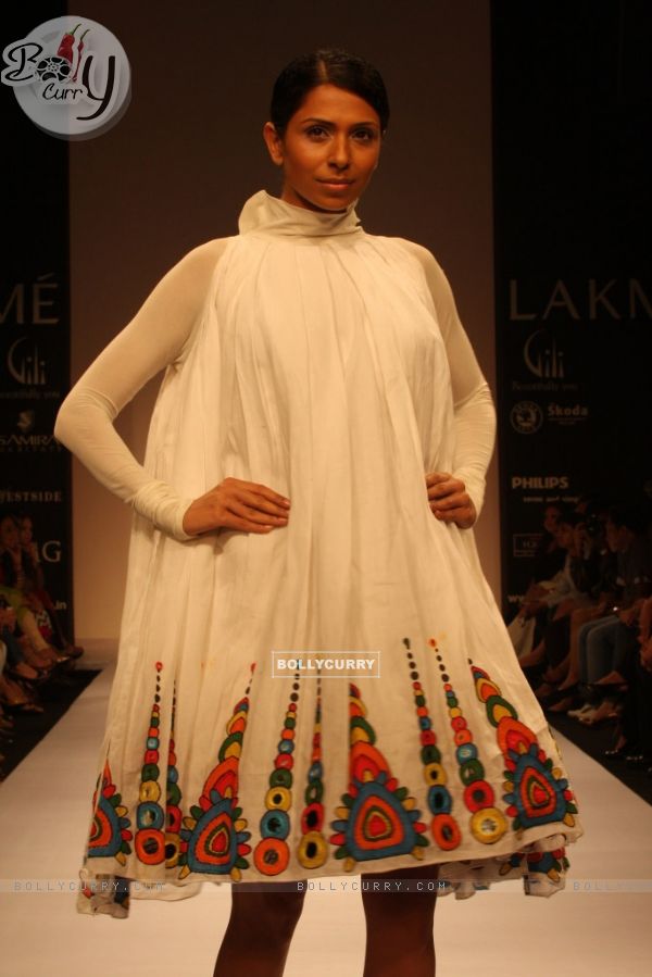 Gen Next Fashion Star Mehak Jain revealed her fabulous collections at Lakme Fashin Week for Spring/Summer 2010
