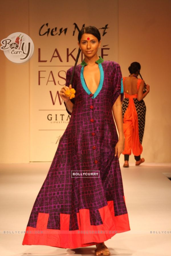 Gen Next Fashion Star Masaba revealed fabulous collections at Lakme Fashin Week for Spring/Summer 2010