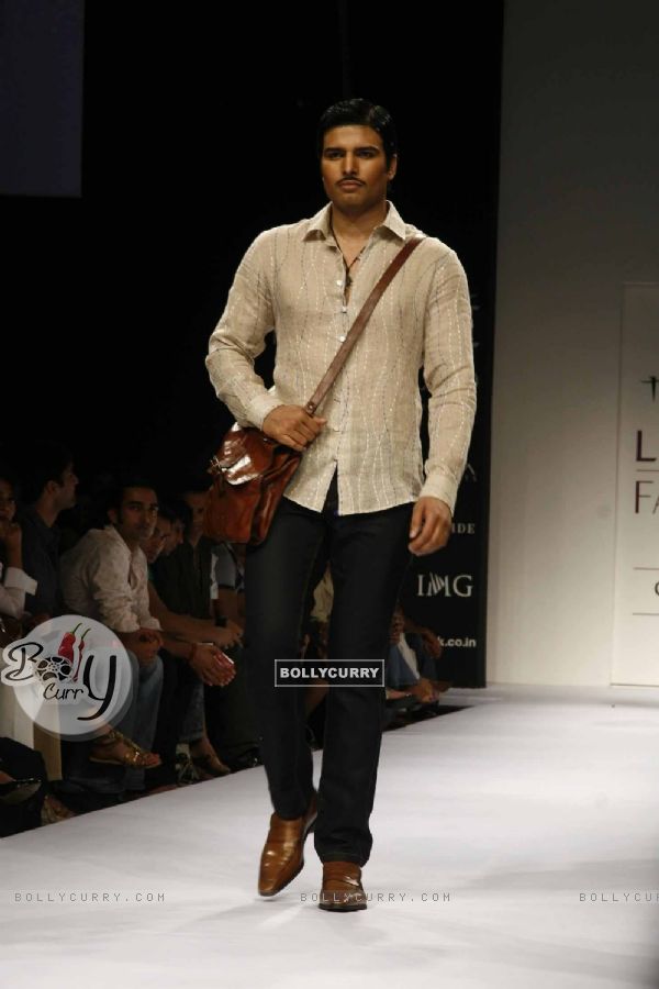  - 80211-model-on-the-ramp-for-designer-troy-costa-at-lakme-fashion-week