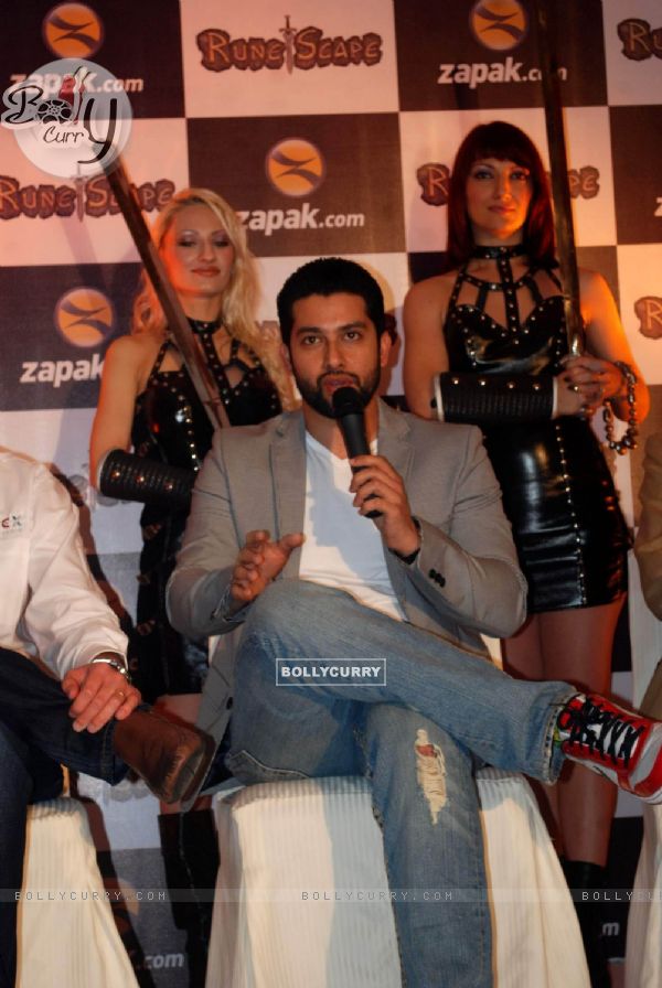 Aftab Shivdasani launches game for Zapak at Trident