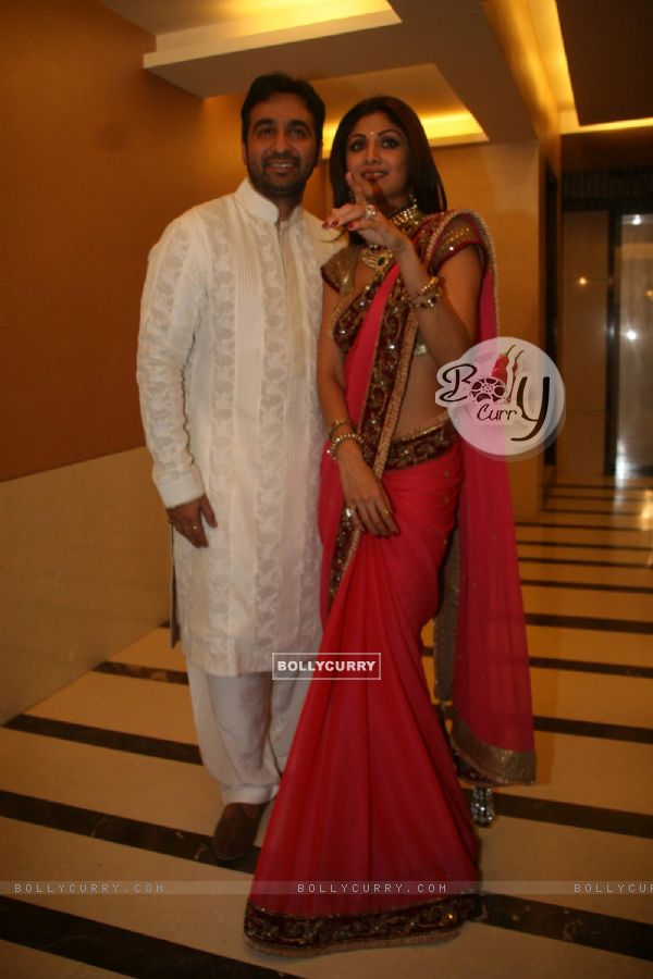 Bollywood actress Shilpa Shetty''s engagement to Raj Kundra