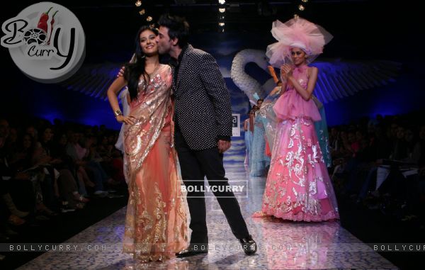 Bollywood actress Amrita Rao and designer Suneet Verma at the Wills Lifestyle India Fashion week in New Delhi on Tuesday 27 Oct 2009