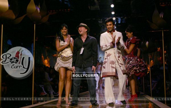 Bollywood stars Katrina Kaif and Ranbir Kapoor with the designer Rohit Bal''s grand finale at the Wills Lifestyle India Fashion Week in New Delhi on Wednesday night 28 Oct 2009