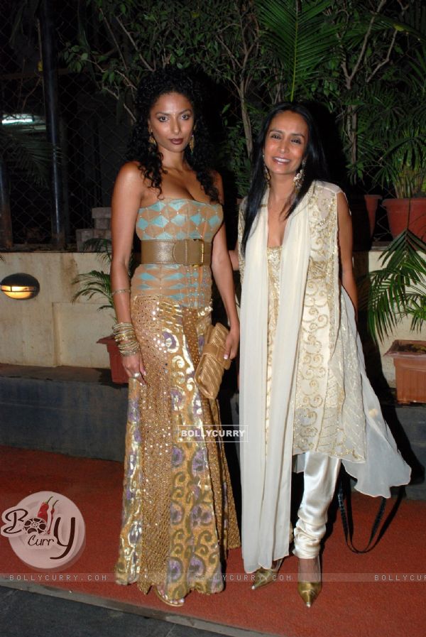 Diandra with Suchitra at Isha Koppikar''s sangeet at Mayfair rooms