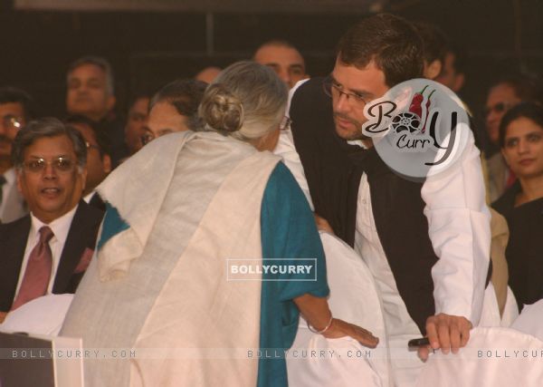 Congress Leader Rahul Gandhi and Delhi CM Sheila Dikshit at a programme "Nantion''s Solidarity Against Terror" (An Event at the India Gate to send strong message against Terrorism) on Sunday in New Delhi 28 Nov 09