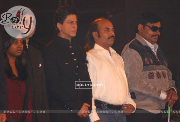 Bollywood Actor Shahrukh Khan at a programme "Nantion''s Solidarity Against Terror" (An Event at the India Gate to send strong message against Terrorism) on Sunday in New Delhi 28 Nov 09