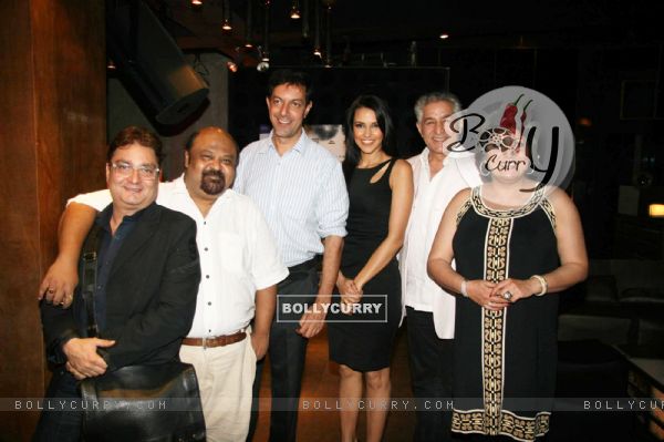 Vinay Pathak, Rajat Kapoor and Neha Dhupia at a press meet of film "Raat Gaye Baat Gaye" at Magic, Worli (82576)