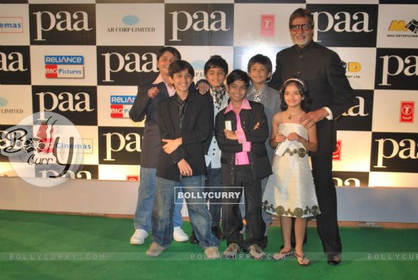 Bollywood actor Amitabh Bachchan with kids at the premiere of film "Paa"