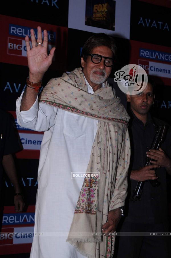 Mega star Amitabh Bachchan at the premier of Hollywood movie "Avataar" at INOX
