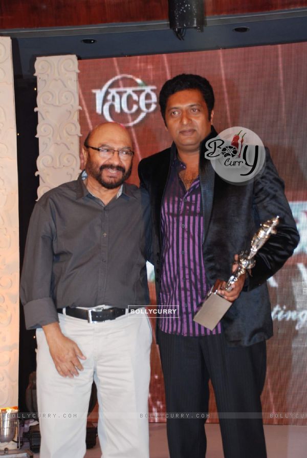 Guest at V Shantaram Awards at Novotel