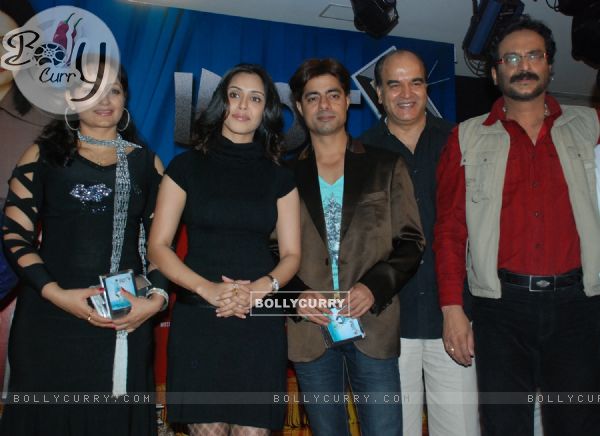 Upasna Singh, Hrishita Bhatt, Sushant, Surendra Pal and Milind Gunaji Singh at Idiot Box Music Launch (83295)