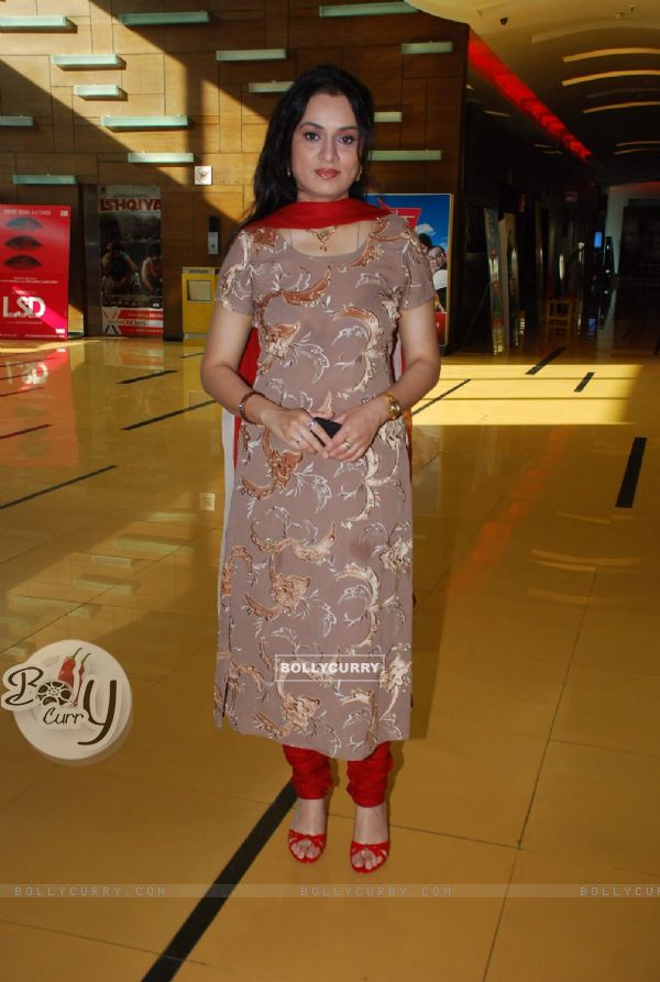 Padmini Kolhapure returns with film "Saath Rahega Always" at Cinemax