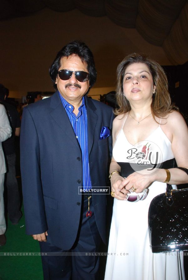 Pankaj Udhas and his wife at Mcdowell Derby at Mahalaxmib Race Course