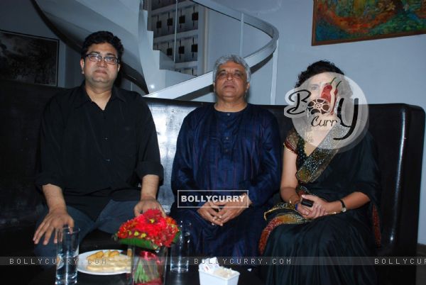 Sunil Shetty, Javed Akhtar at Mohyna Srinivasan book launch at Blue Frog
