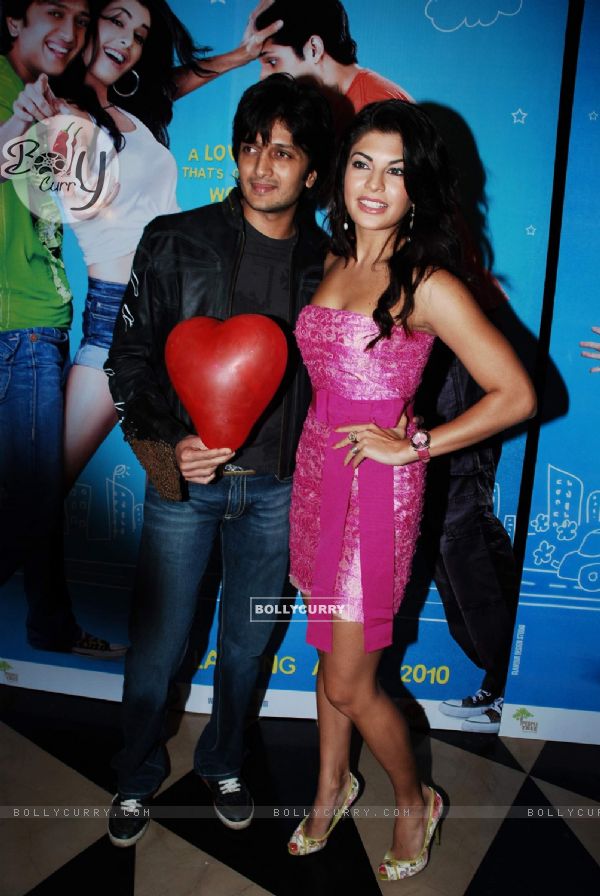 Ritesh and Jacqueline at Valentine Day premiere with promotion of film "Jaane Kahan Se Aayi Hai" at PVR, Juhu in Mumbai (84888)