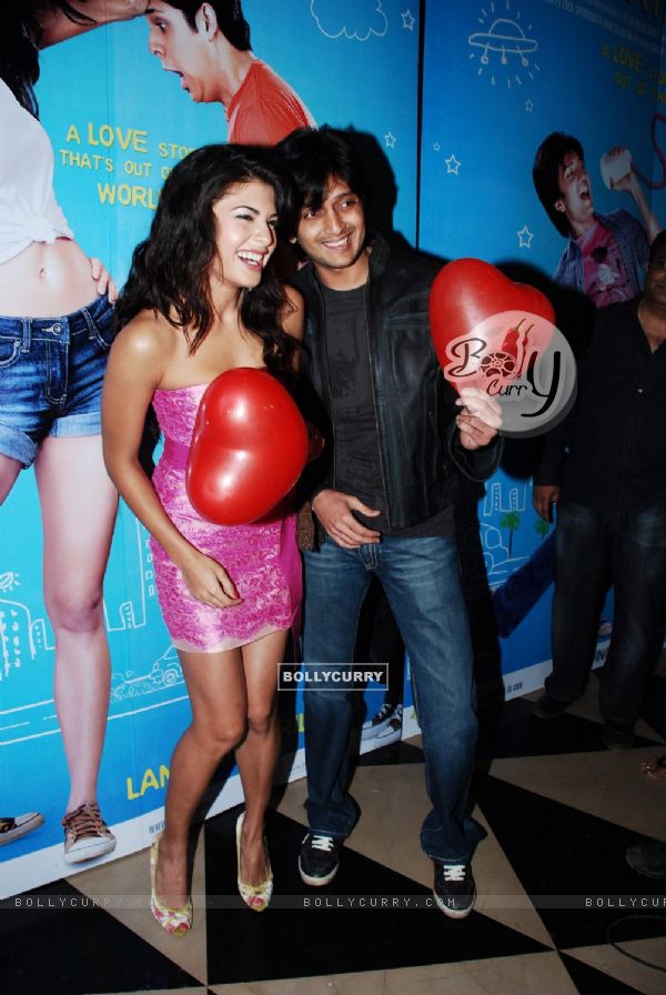 Ritesh and Jacqueline at Valentine Day premiere with promotion of film "Jaane Kahan Se Aayi Hai" at PVR, Juhu in Mumbai (84890)