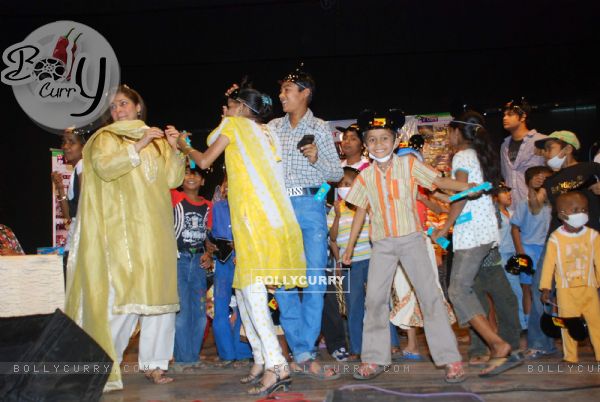 Bollywood actress Dimple Kapadia at Cancer Survivor event at Damodar Hall, Parel