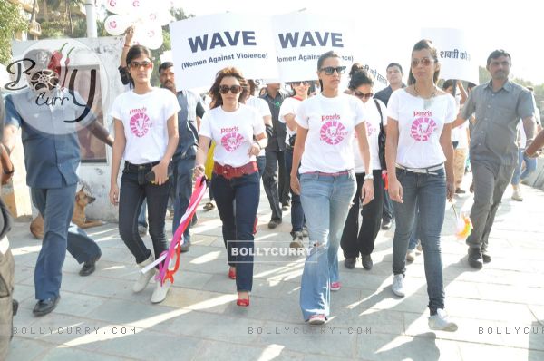 Neha Dhupia, Minisha Lamba & Mughda Godse protest against Domestice violence on Women at Bandra, Mumbai, Tue Evening