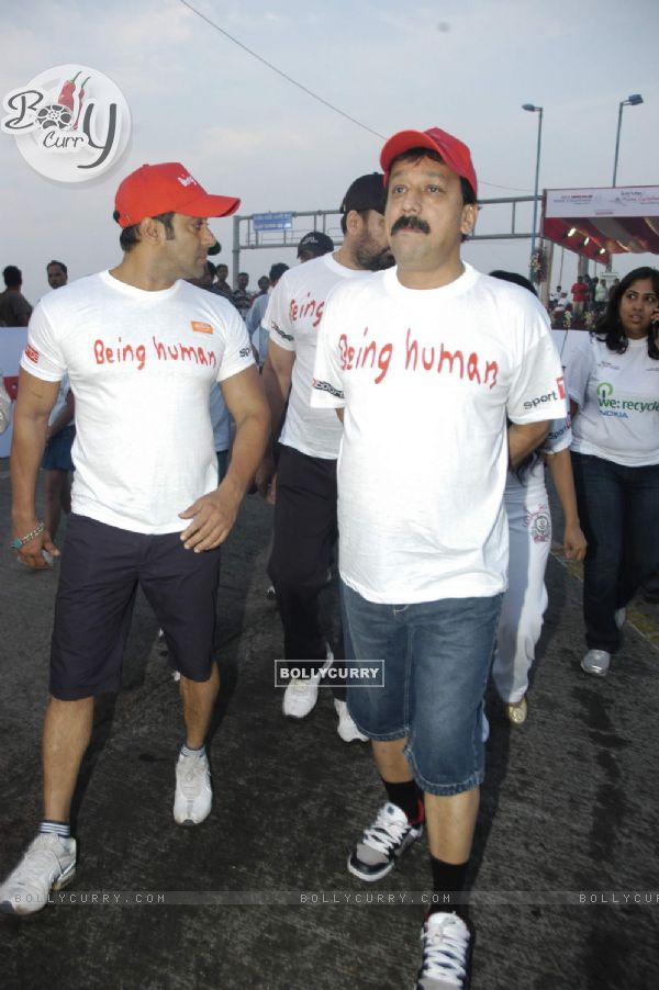 Salman at Cyclothon at Bandra