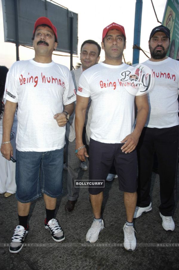 Salman at Cyclothon at Bandra